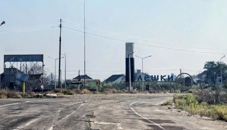 Українська делегація спілкується з мешканцями тимчасово окупованих Олешок